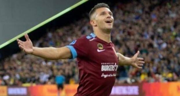 中的偶像 中的偶像